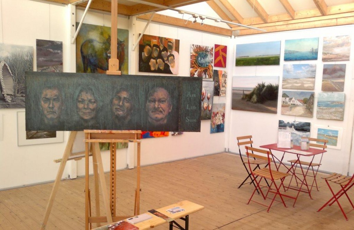 Sfeerbeeld van de expositie Kunst Doet Leven in 2013